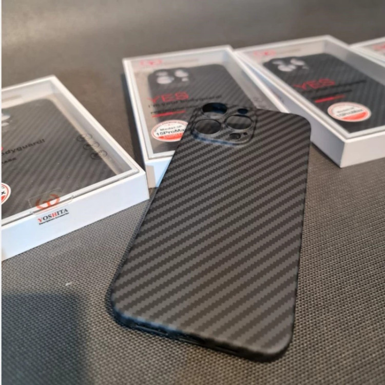 قاب فیبر کربنی اورجینال یوشیدا iPhone 15 pro max