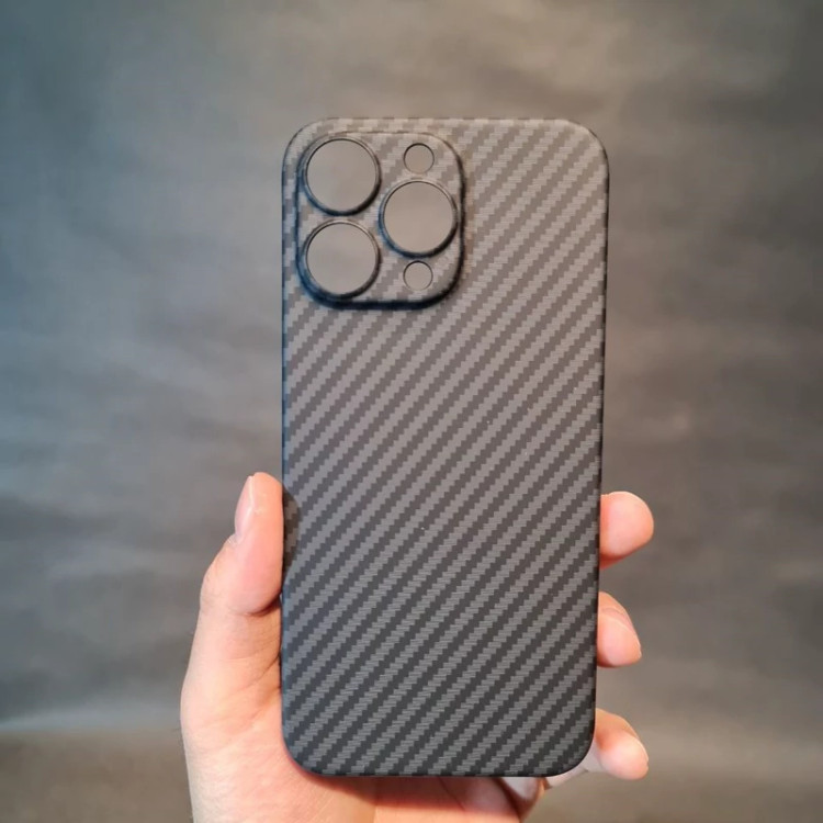 قاب فیبر کربنی اورجینال یوشیدا iPhone 14 pro max مشکی