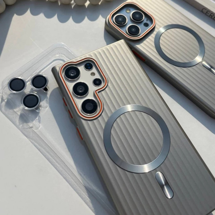 قاب کرکره ای مگ سیف دار آیفون13 پرومکس