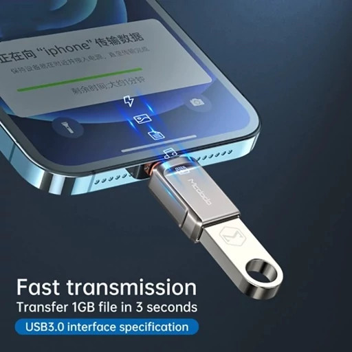مبدل USB به لایتنینگ مکدودو OT-8600 با بدنه آلومینیومی و طراحی مینیمال.