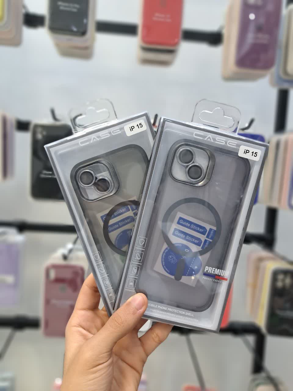 قاب محافظ مگ سیف دار برای آیفون 15 نرمال