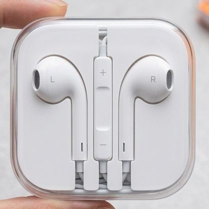 خرید و قیمت هندزفری EarPods با طراحی ارگونومیک در اکسسوری استور