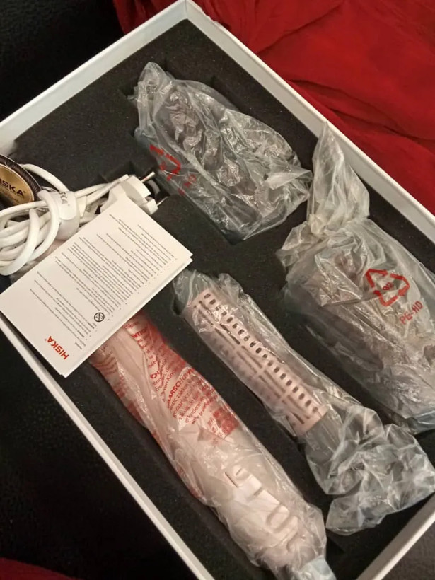 تصویر سشوار چرخشی حرفهای هیسکا مدل H5255 با سه برس و سیستم یونساز، مناسب برای خرید با بهترین قیمت از اکسسوری استور.