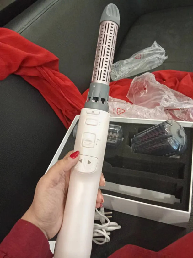 تصویر سشوار چرخشی حرفهای هیسکا مدل H5255 با سه برس و سیستم یونساز، مناسب برای خرید با بهترین قیمت از اکسسوری استور.